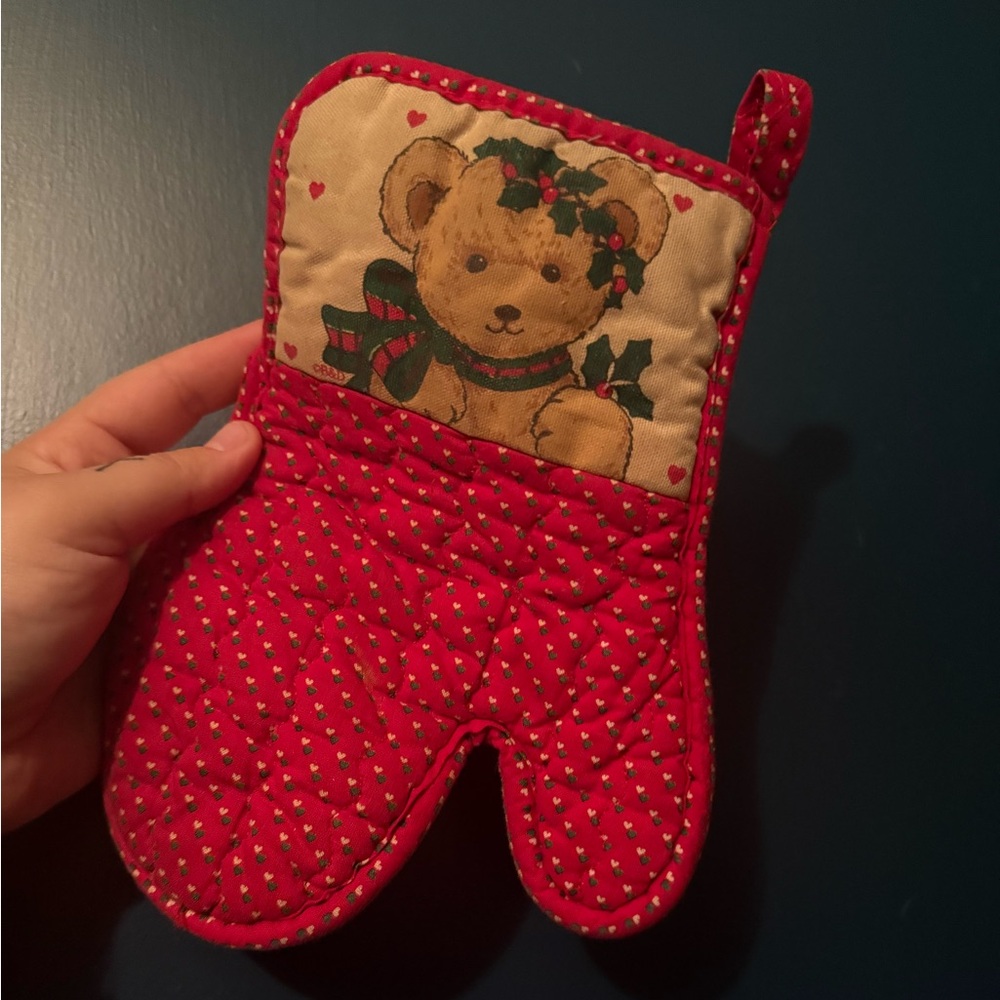 Vintage Red Quilted Christmas Oven Mitt